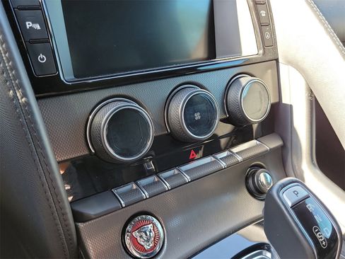 Used 2016 Jaguar F-TYPE S image 19