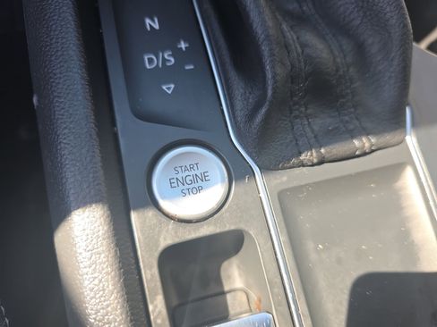 Used 2021 Volkswagen Atlas SE w/ Panoramic Sunroof Package image 30