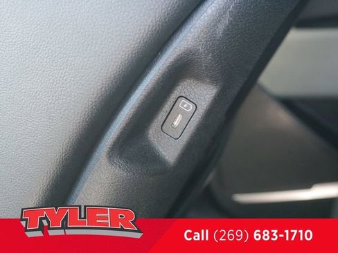 Used 2023 Kia Sportage X-Line w/ X-Line Premium Package AWD/4WD image 43
