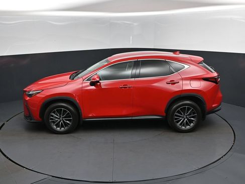 Used 2024 Lexus NX 250 FWD w/ Towing Package (2000 Lbs) image 32