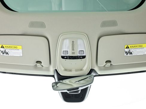 Certified 2023 Volvo XC60 B5 Ultimate w/ Protection Package Premier image 20