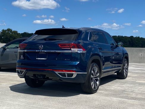 Certified 2023 Volkswagen Atlas Cross Sport SEL Premium R-Line AWD/4WD image 3