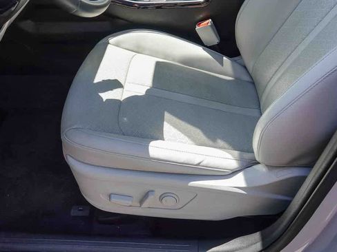 Certified 2023 Kia Sorento SX image 20