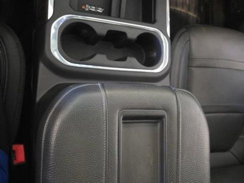 Used 2020 GMC Sierra 1500 Denali w/ Denali Ultimate Package AWD/4WD image 34