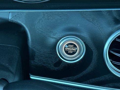Used 2019 Mercedes-Benz E 300 image 21