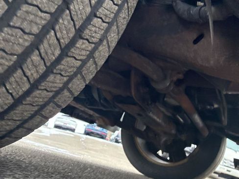 Used 2009 Chevrolet Avalanche LTZ image 36