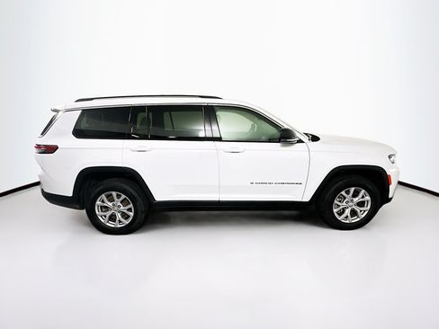 Used 2022 Jeep Grand Cherokee L Limited AWD/4WD image 10