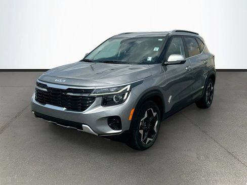 Certified 2025 Kia Seltos EX FWD image 3
