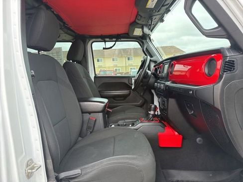 Used 2018 Jeep Wrangler Unlimited Sport image 47