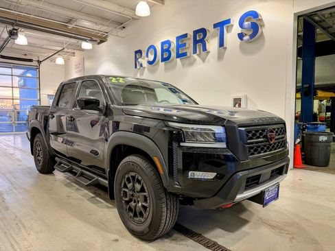 Used 2022 Nissan Frontier PRO-4X w/ Pro-4X Premium Package image 2