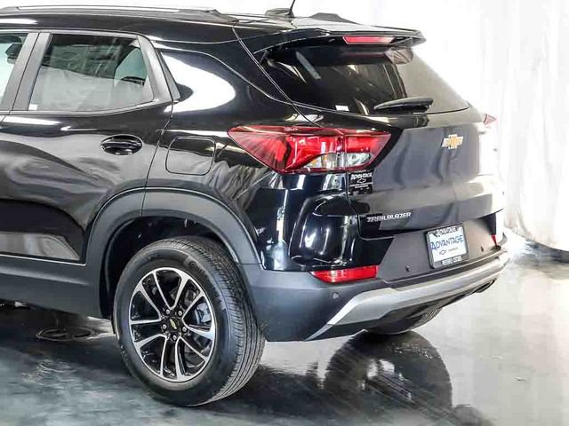 Certified 2024 Chevrolet TrailBlazer LT w/ LT Cold Weather Package FWD image 9