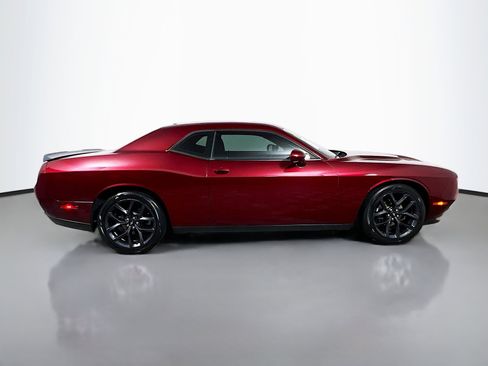 Used 2019 Dodge Challenger SXT w/ Blacktop Package RWD image 3