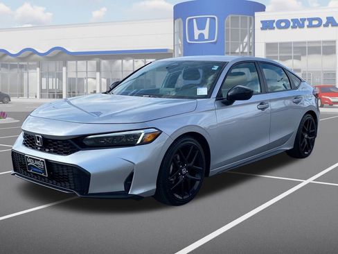 Used 2025 Honda Civic Sport image 3