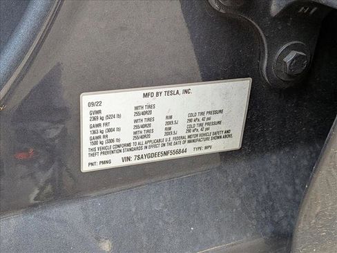 Used 2022 Tesla Model Y Long Range image 15