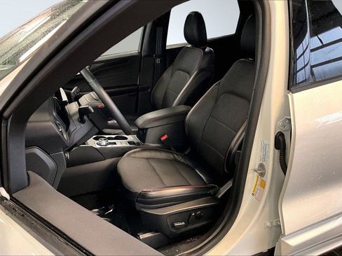 Used 2023 Ford Escape ST-Line Select w/ Tech Pack #2 image 14