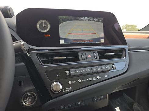 New 2025 Lexus ES 350 w/ Premium Package image 30