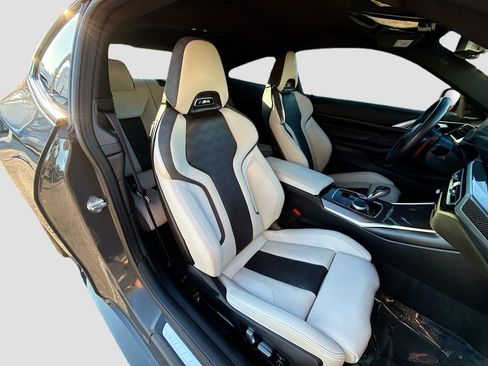 Used 2024 BMW M4 Competition w/ Executive Package RWD image 15