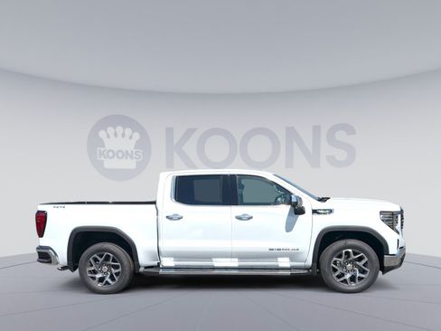 New 2026 GMC Sierra 1500 SLT w/ SLT Premium Package AWD/4WD image 8