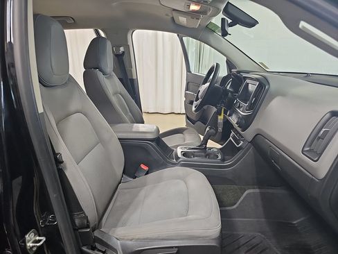 Used 2018 Chevrolet Colorado W/T w/ Custom Special Edition AWD/4WD image 13