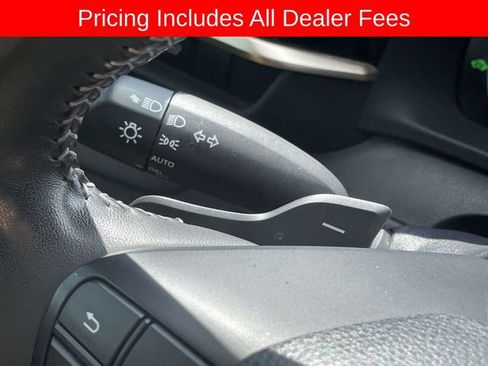 Used 2025 Toyota Crown Platinum AWD/4WD image 30