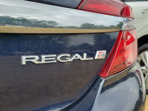 Used 2016 Buick Regal image 16