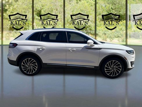 Used 2019 Lincoln Nautilus Reserve image 4