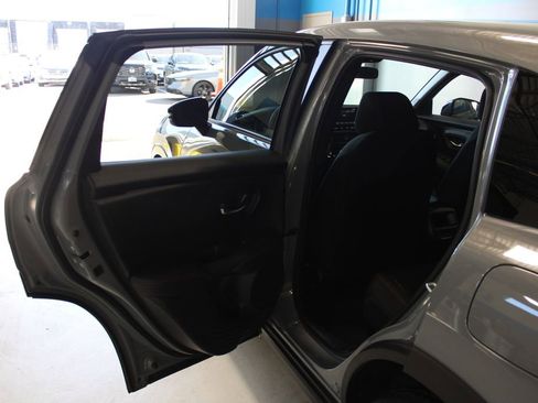 Used 2024 Honda HR-V Sport image 16