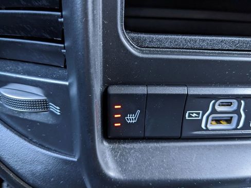 Certified 2022 RAM 1500 Limited w/ Body Color Bumper Group image 49