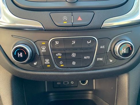 Used 2024 Chevrolet Equinox LT image 23