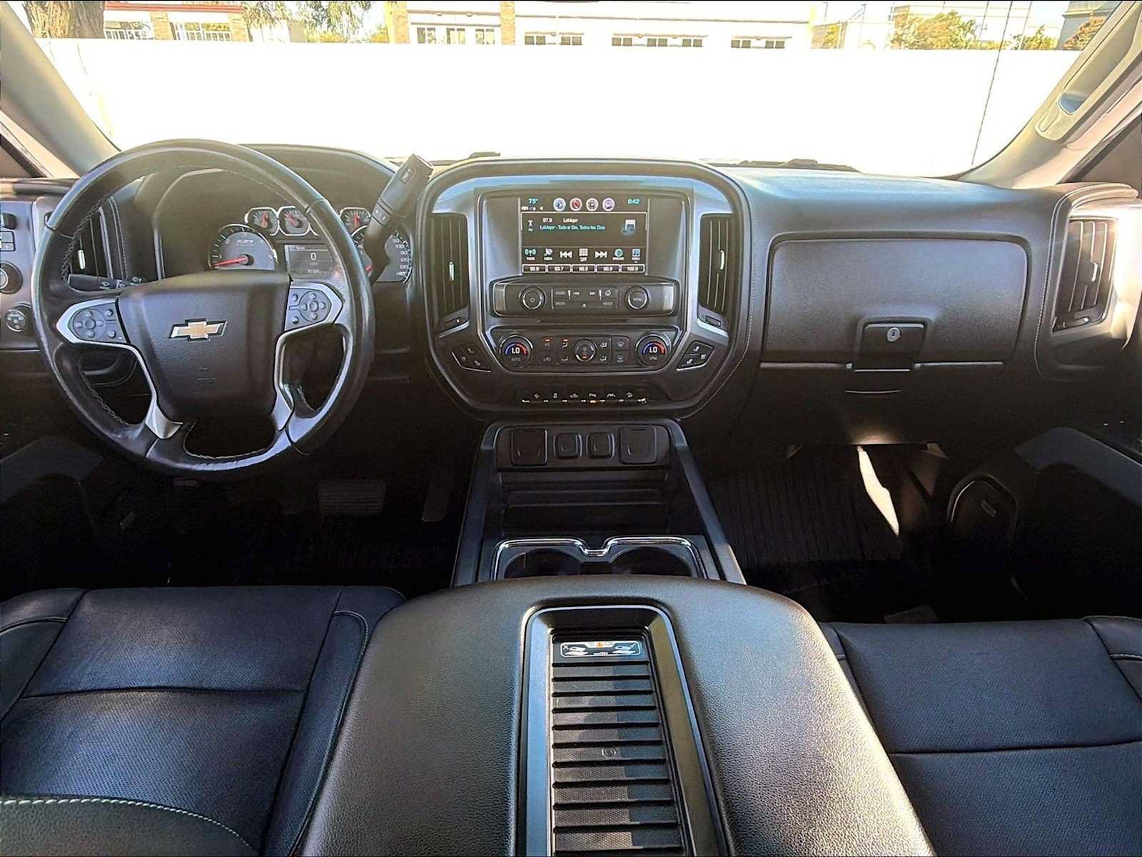 Used 2018 Chevrolet Silverado 1500 LTZ Z71 w/ LTZ Plus Package AWD/4WD image 18