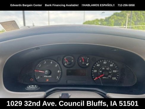 Used 2004 Ford Taurus SES FWD image 13