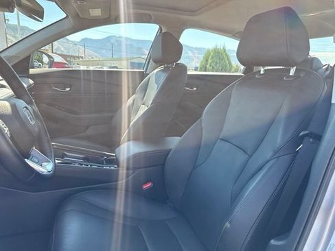 Used 2025 Honda Accord Touring image 13