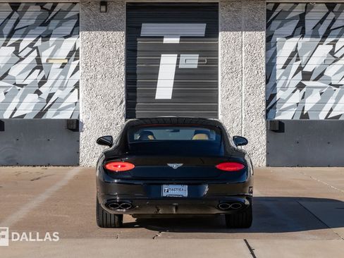 Used 2023 Bentley Continental GT V8 image 13