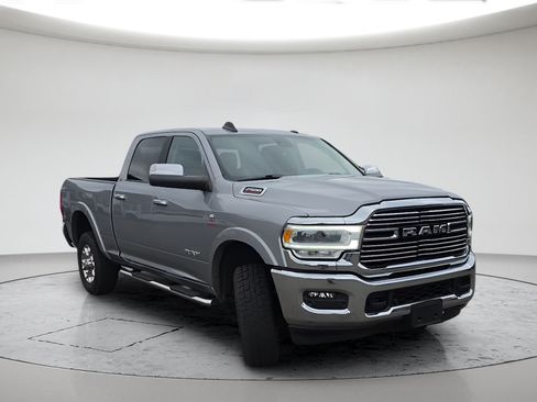 Used 2022 RAM 2500 Laramie AWD/4WD image 3