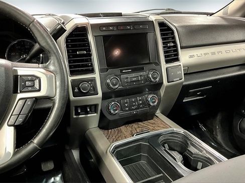 Used 2019 Ford F250 Lariat w/ FX4 Off-Road Package image 11