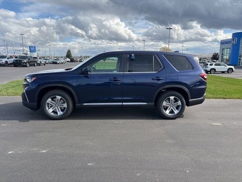 New 2025 Honda Pilot EX-L image 3