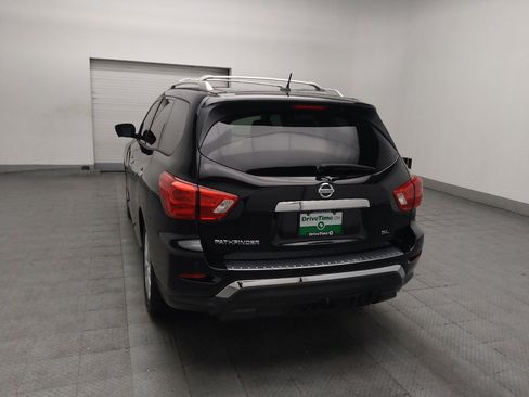 Used 2018 Nissan Pathfinder SL w/ SL Premium Package FWD image 6