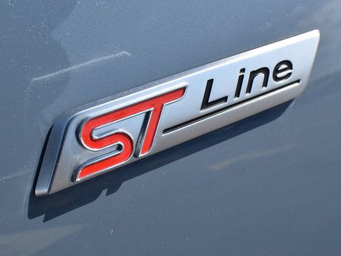 Used 2024 Ford Escape ST-Line w/ Tech Pack #1 AWD/4WD image 8