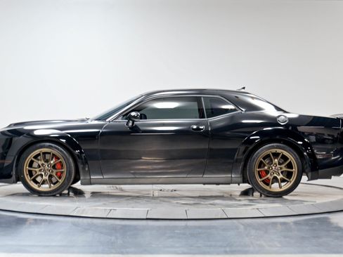 Used 2023 Dodge Challenger SRT Hellcat RWD image 38