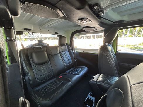 Used 2018 Jeep Wrangler Sport AWD/4WD image 34