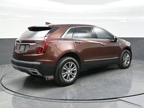 Certified 2022 Cadillac XT5 Premium Luxury AWD/4WD image 7