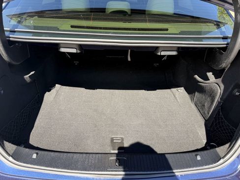 Used 2014 Mercedes-Benz E 350 Sedan image 21