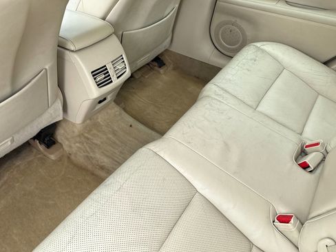 Used 2015 Lexus ES 300h w/ Navigation System Package FWD image 27