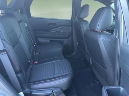 New 2026 Nissan Pathfinder Rock Creek AWD/4WD image 15
