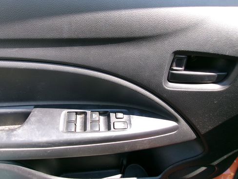 Used 2019 Mitsubishi Mirage ES image 14