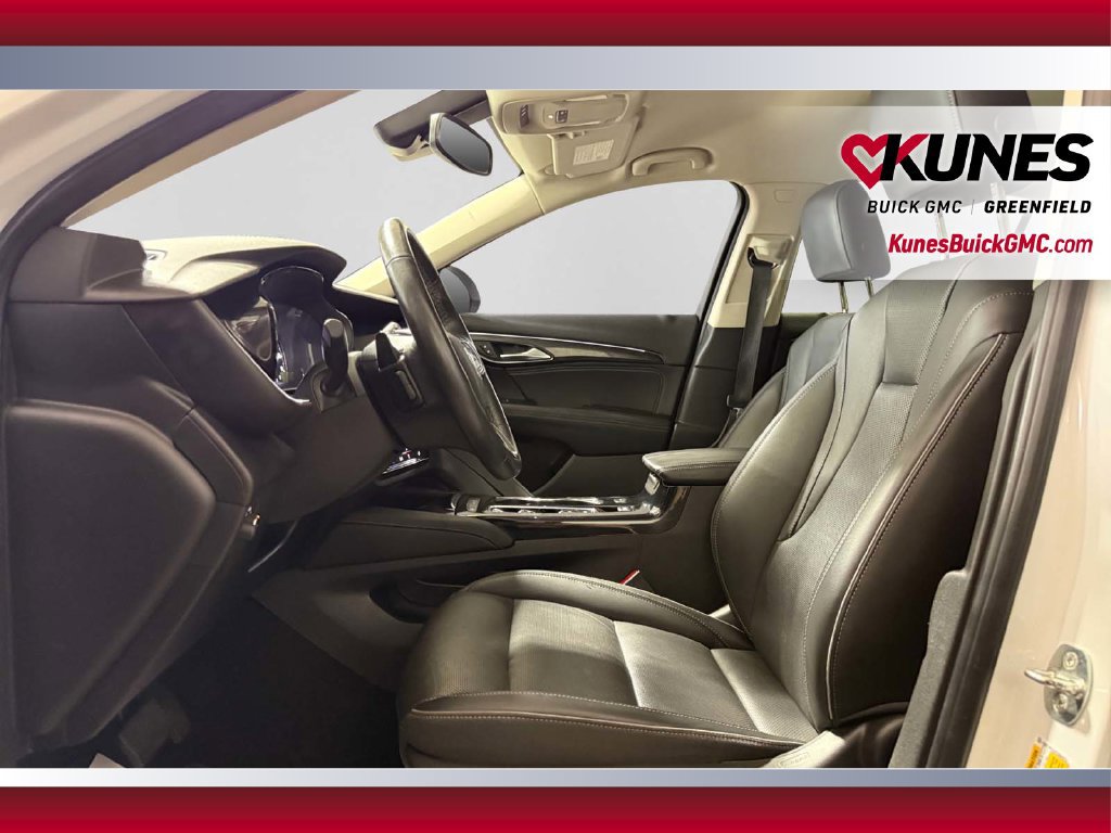 Used 2023 Buick Envision Essence FWD image 22