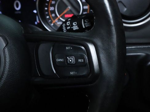 Used 2022 Jeep Wrangler Willys image 21