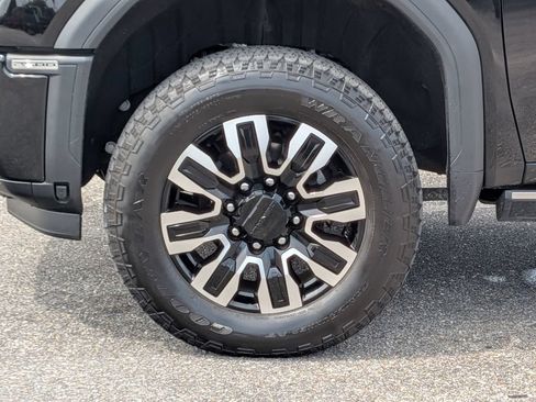 Used 2025 GMC Sierra 2500 Denali Ultimate w/ Max Trailering Package AWD/4WD image 12