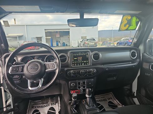 Used 2023 Jeep Wrangler Unlimited Rubicon 4xe w/ Cold Weather Group image 14