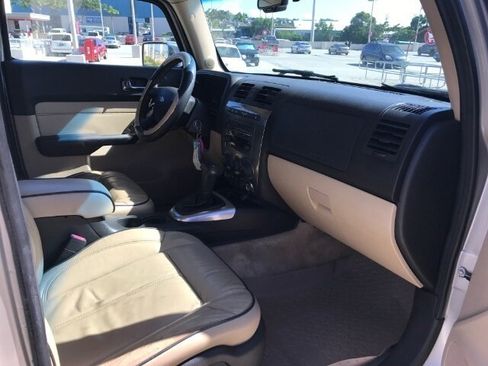 Used 2008 HUMMER H3 Luxury AWD/4WD image 7